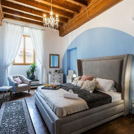Historic Center Palace - Huge 4 Bedrooms Santa Croce Apartment - By Likehomeפירנצה מראה חיצוני תמונה