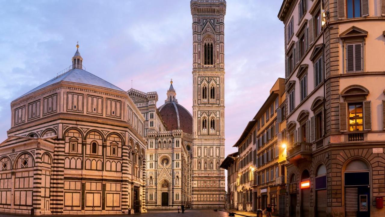 Historic Center Palace - Huge 4 Bedrooms Santa Croce Apartment - By Likehomeפירנצה מראה חיצוני תמונה