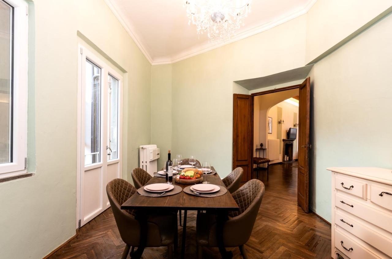 Historic Center Palace - Huge 4 Bedrooms Santa Croce Apartment - By Likehomeפירנצה מראה חיצוני תמונה